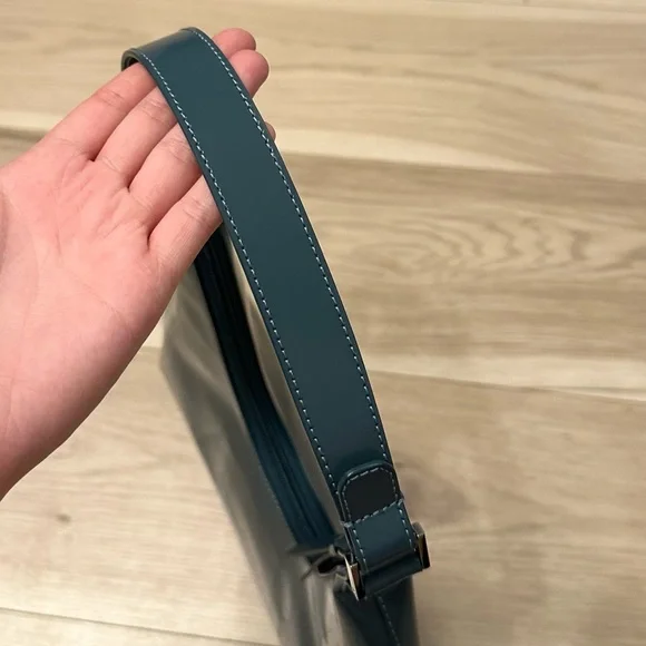 LIKE NEW BY FAR Amber Semi Patent Leather Shoulder Bag - Picture 4 of 7